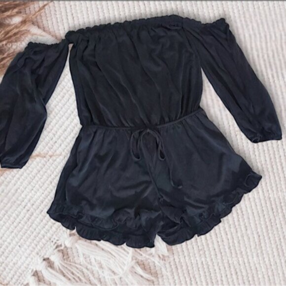 RESORT- Cloth & Stone Boho Off the Shoulder Romper Shorts with drawstring- Small - Picture 1 of 9